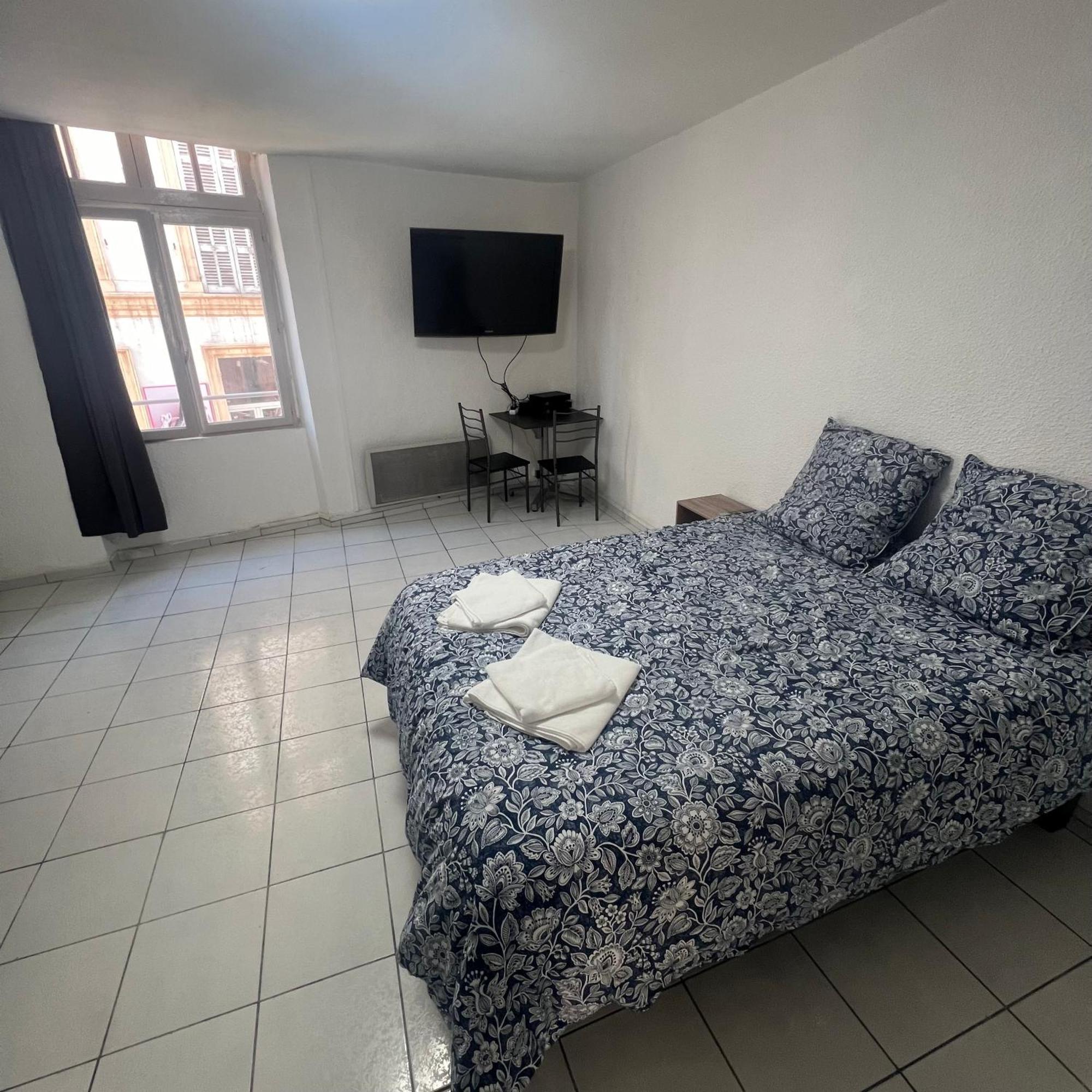 Studio Tapisvert St Charles Canebiere Vieux Port Marseille Extérieur photo